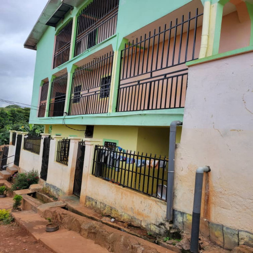 Appartement à louer à Ngousso